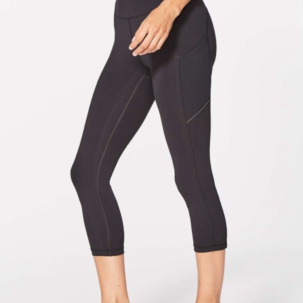 Lululemon Women's Speed Up Crop Leggings Color Black - Picture 7 of 8